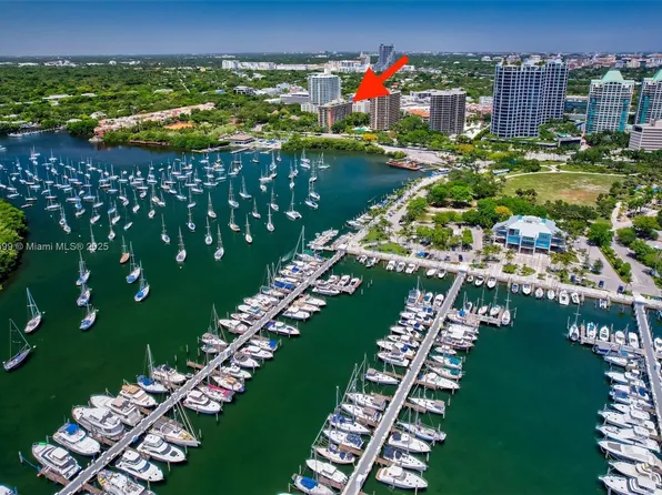 2951 S Bayshore Dr #911, Miami, FL 33133