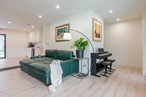 5326 Carew St Photo 1