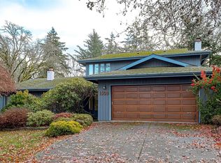 1509 Lynnfield Pl, Saanich, BC V8N 5Y9