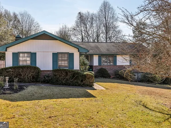 3199 Larkspur Cir, Snellville, GA 30078