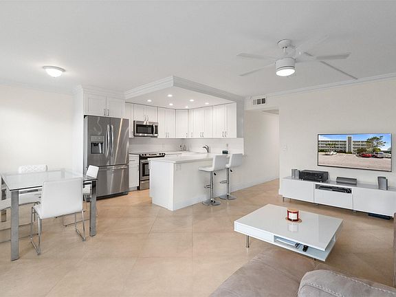 4th image of 3057 Newport #3057