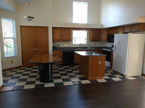 4th image of 5427 Haussman Pl