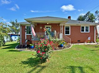 103 Daniel Ave, Seneca, SC 29678