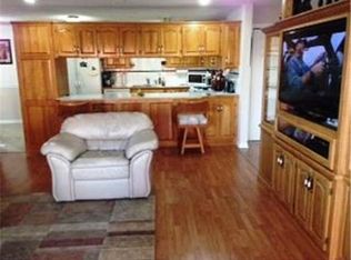 21580 Dye Store Rd, Weston, MO 64098