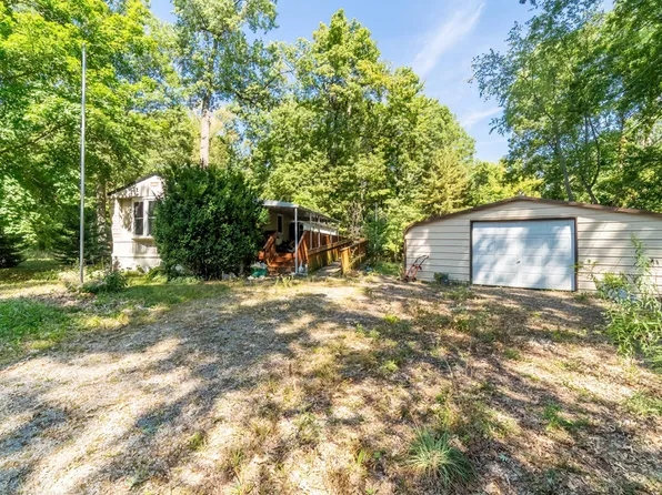 135 Lane 260 West Otter Lk, Angola, IN 46703