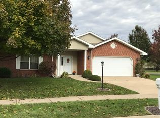 901 31st St, Peru, IL 61354