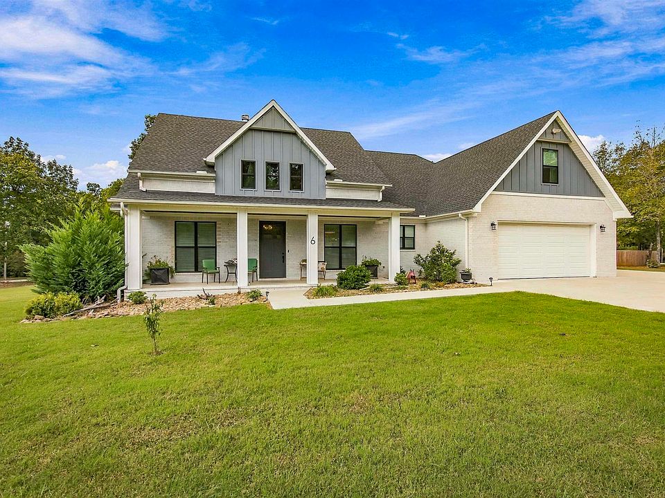 1st image of 6 Emerald Ln