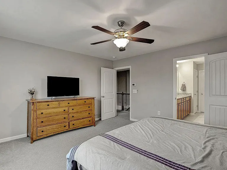 239 Lynchwick Ln — Photo 16