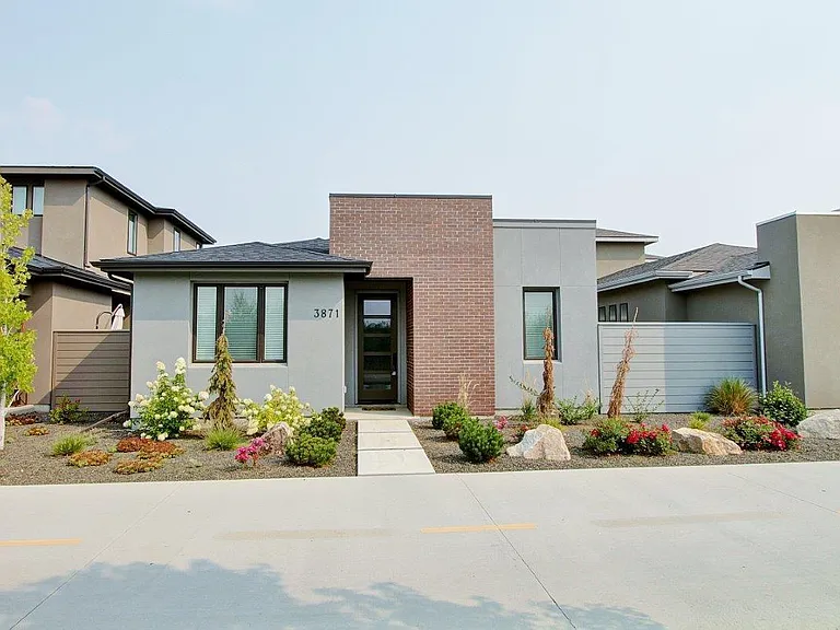3871 S Eckert Rd — Photo 1