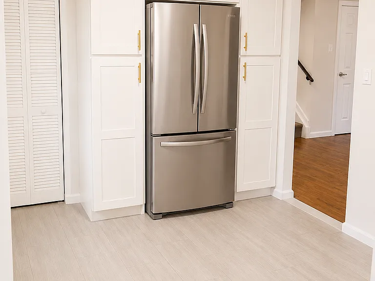 8904 Doran Ave #2 — Photo 3