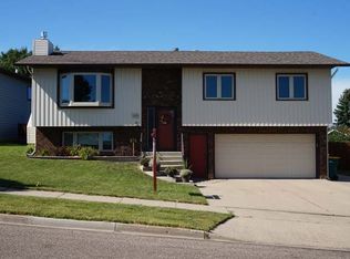 3006 E Ave E, Bismarck, ND 58501