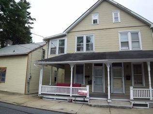 112 E Lincoln Ave, Lititz, PA 17543