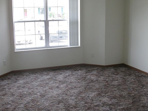 3rd image of 317 W 1st Ave
