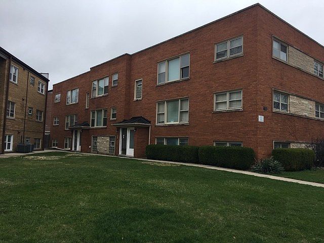 1st image of 5544 W Higgins Ave APT 1A