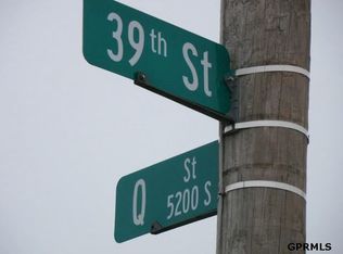 3824 Q St, Omaha, NE 68107