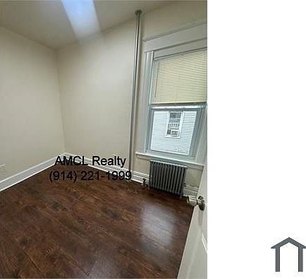 1st image of 7 Jones Pl