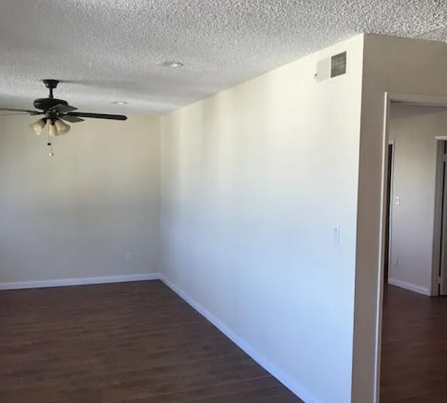 18530 Hatteras St #310 — Photo 3