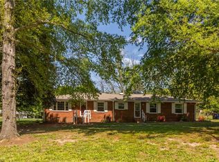 4055 Avera Ave, Winston Salem, NC 27106