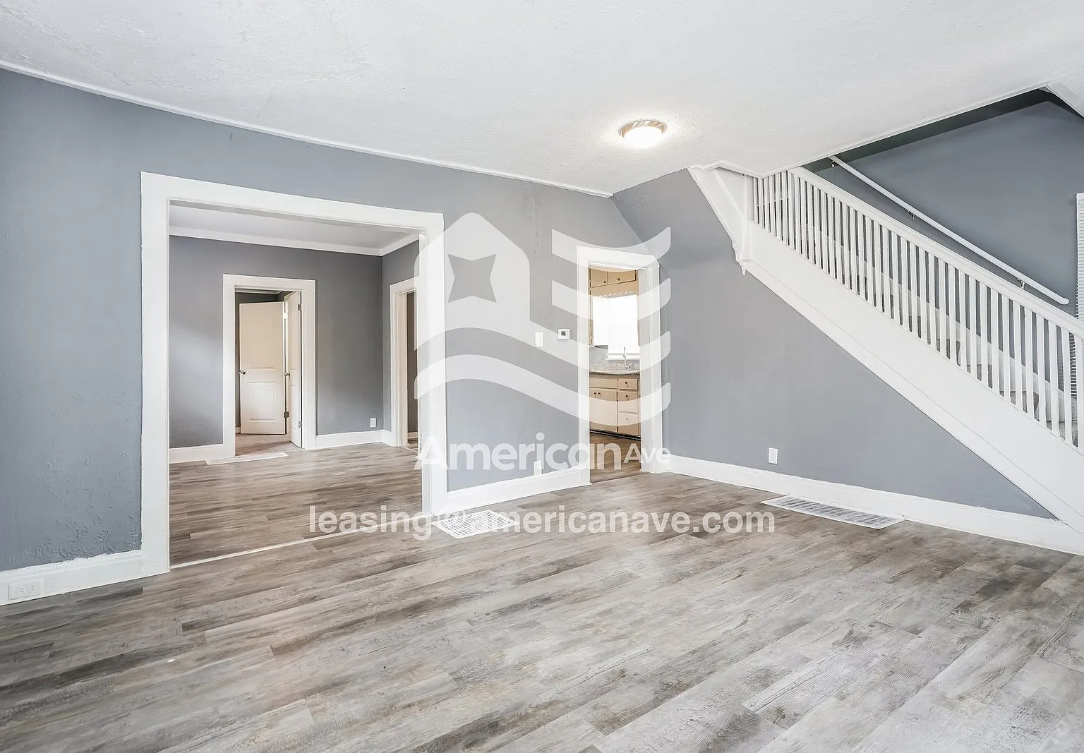 3 bed, 1.5 bath, 1325 sqft, $1,112 — Photo 4