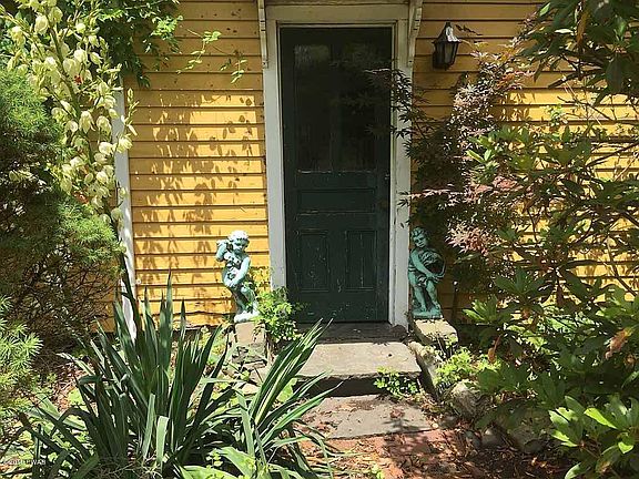 3rd image of 501 James St