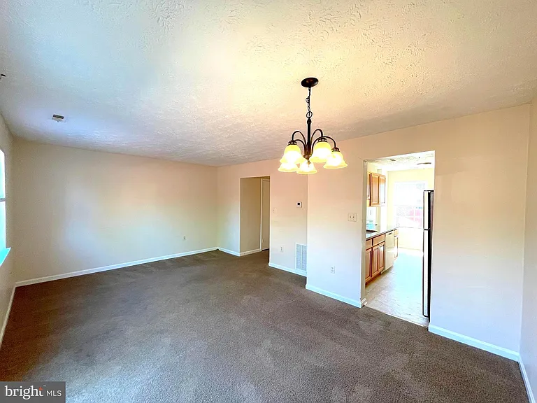 21845 Ronald Dr — Photo 4