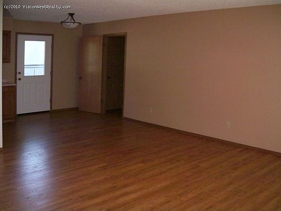 4th image of 147 Aiken St