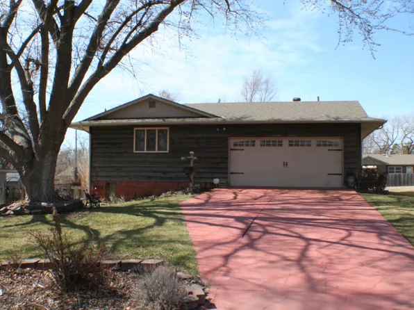 1717 Meadowlake Dr, Augusta, KS 67010