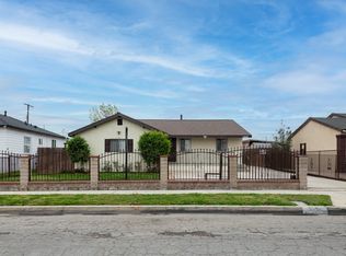 1442 W School St, Compton, CA 90220