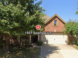 1501 Sparrow Ln, Aubrey, TX 76227