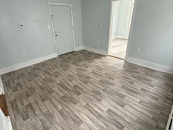 4th image of 107 Sunset Ave #L1