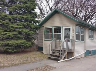 1420 4th Ave S, Moorhead, MN 56560