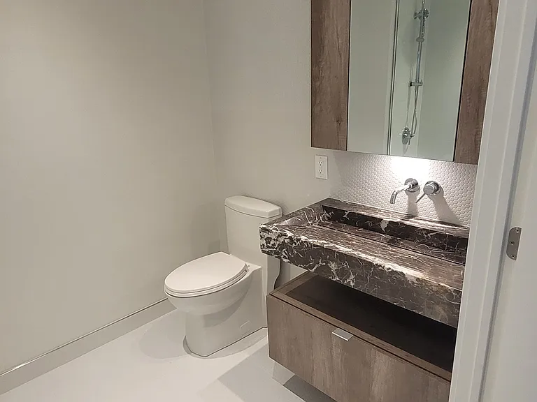 11 Yorkville Ave #3603 — Photo 13