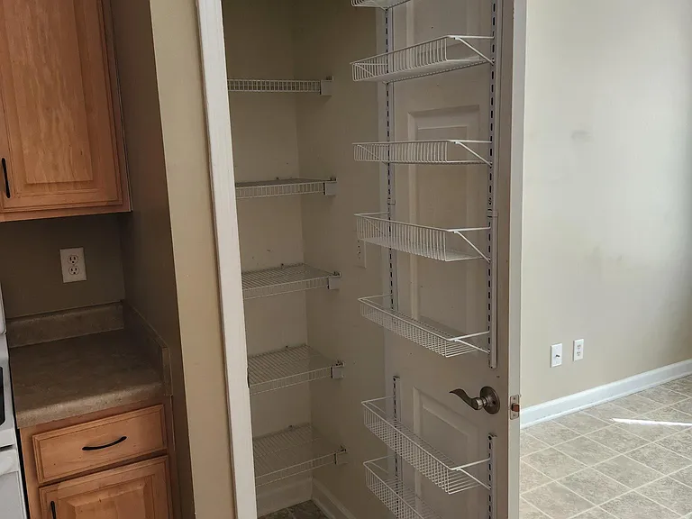 1 Hollow Crest Way — Photo 10
