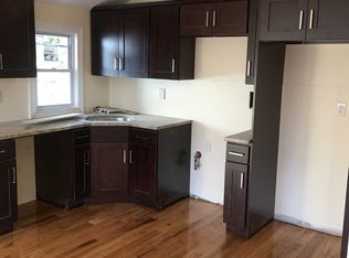 21621 135th Ave, Springfield Gardens, NY 11413