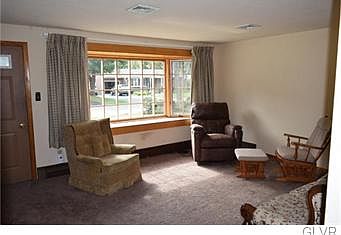 5th image of 458 Youngwood Dr