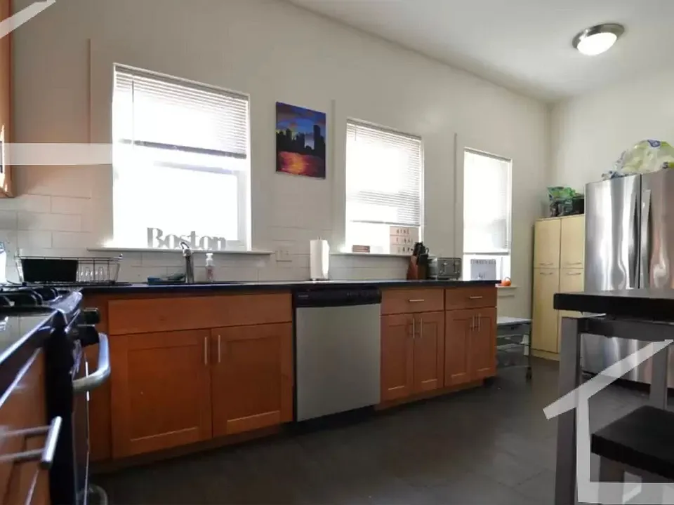11 Wadsworth St #1