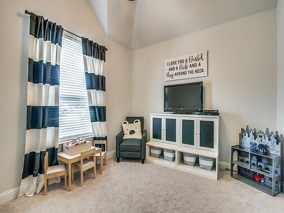 5th image of 1100 Ballycastle Ln