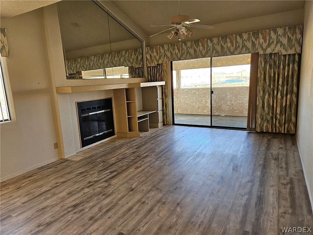 3 bed, 2.5 bath, 1366 sqft, $1,400 — Photo 3