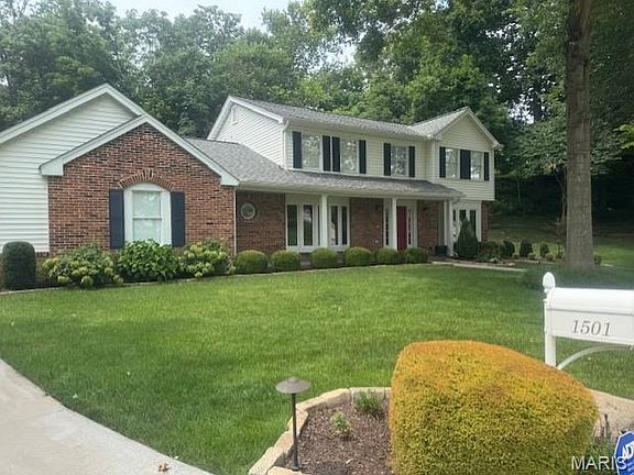 2nd image of 1501 Timberbridge Ct
