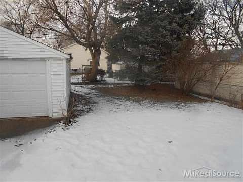 3rd image of 146 W Otis Ave