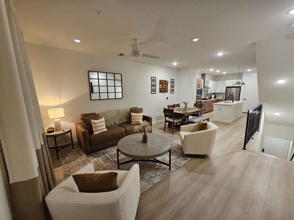 719 E Locust St #3111