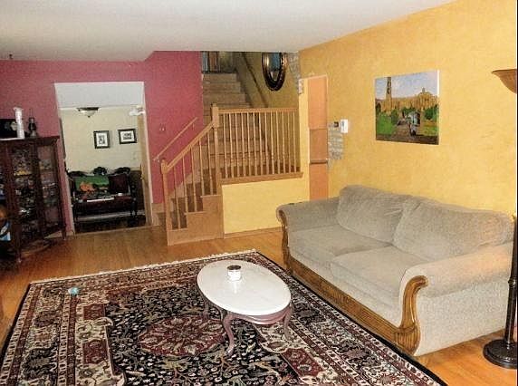 3rd image of 5657 S 92nd St