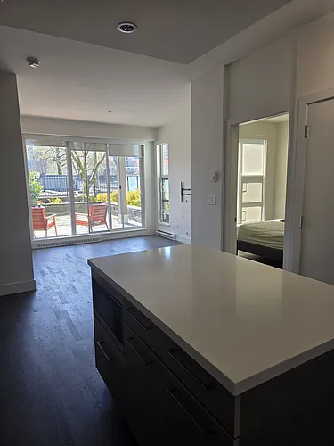 1628 W 4th Ave #213 Photo 1