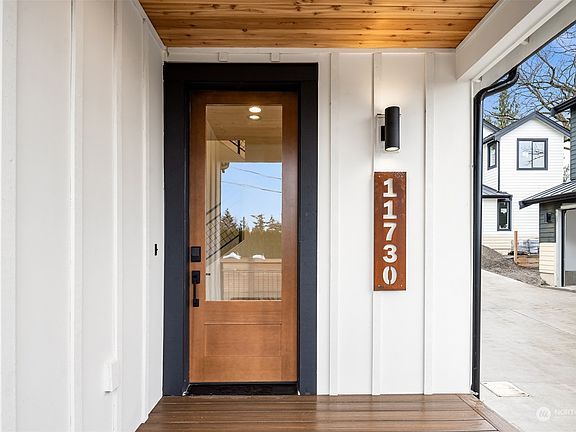 2nd image of 11730 82nd Avenue NE #B