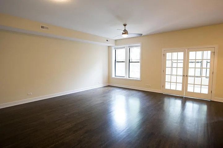 5118 S. Greenwood — Photo 12