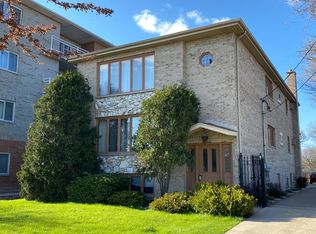 6556 W 87th St #1, Burbank, IL 60459