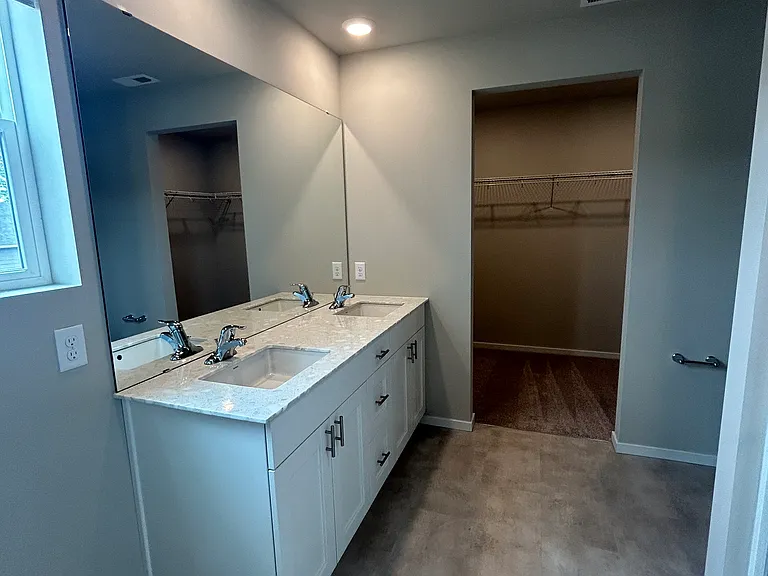 1361 SW Pendleton Way — Photo 16