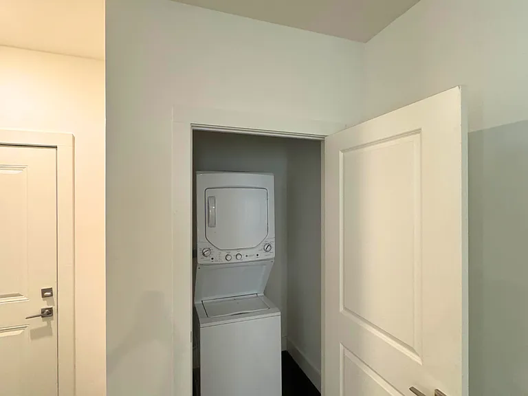 99 Halls Pl — Photo 10