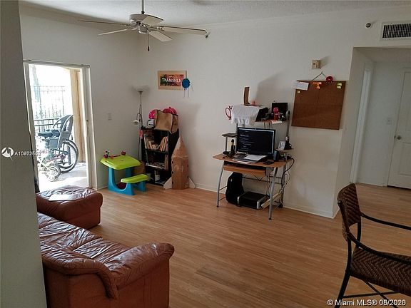 4th image of 100 SW 117th Ter #104