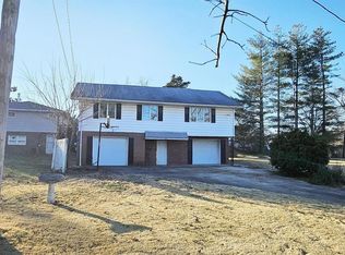 603 W Spring St, Anna, IL 62906